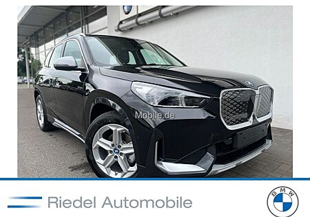 BMW iX1 eDrive20 xLine*Head-Up*AHK*LCPro*DA+*H/K*18