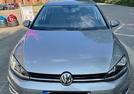 VW Golf Volkswagen 1.0 TSI Comfortline