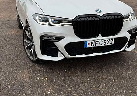 BMW X7 M50 M50i -