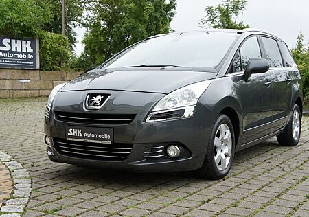 Peugeot 5008 2.0 HDi Family | 2Hand! AHK! Tempo! Pano!