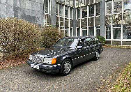 Mercedes-Benz 250 250TD Kombi H-Kennzeichen Scheckheft Deutsches K