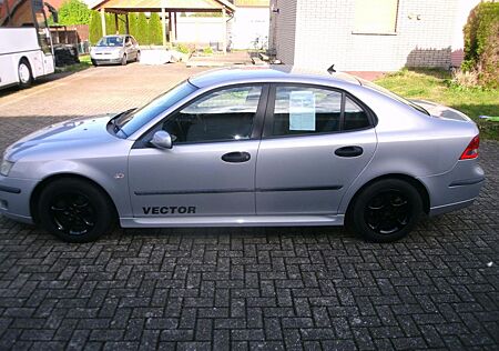 Saab 9-3 1.8t Vector Rechtslenker Sport-Limousine