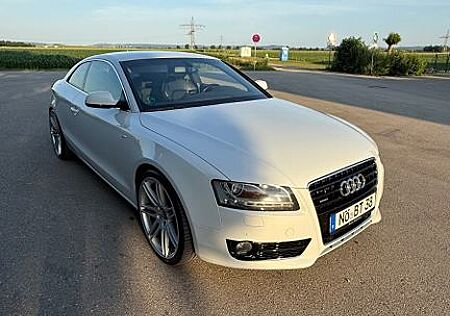 Audi A5 3.2 FSI tiptronic quattro