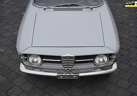 Alfa Romeo GT GT1300 Junior