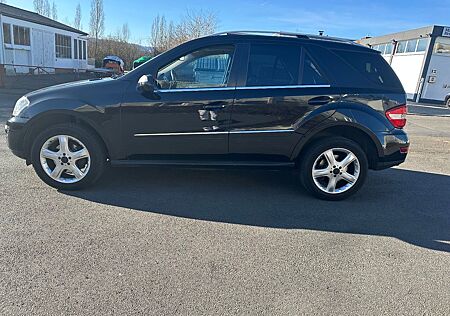 Mercedes-Benz ML 320 CDI 4MATIC Comand APS PDC Linguatronic