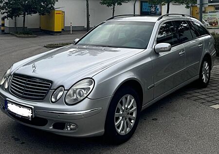 Mercedes-Benz E 240 T-Modell/Leder/Navi/ATM jetzt 20.000Km!!