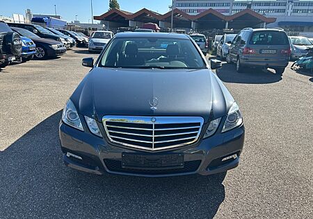 Mercedes-Benz E 250 E -Avantgarde Lim. CGI BlueEfficiency