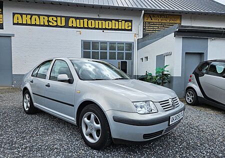 VW Bora Volkswagen -BENZIN-LPG-KLIMA- TÜV-AU NEU