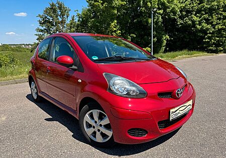 Toyota Aygo (X) Aygo AYGO CoolRed, Klima
