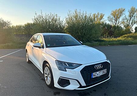 Audi A3 40 TFSI e S tronic Sportback