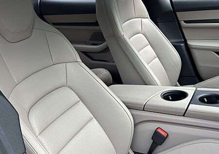 Porsche Taycan 4 Cross Turismo 21CT DESIGN*PANORAMA*KAME