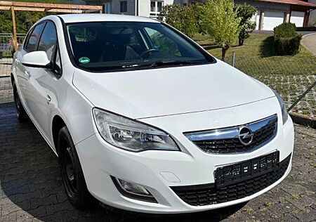 Opel Astra 1.4 ecoFLEX 150 Jahre 74kW 150 Ja...