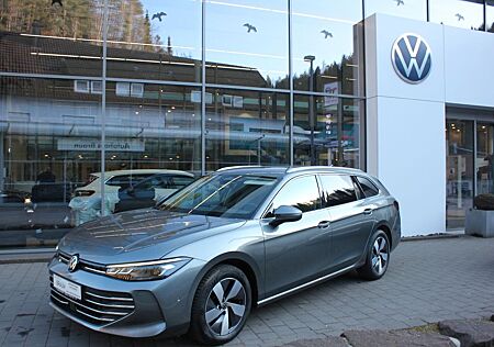 VW Passat Variant Volkswagen Business 1.5 eTSI DSG Navi,DCC