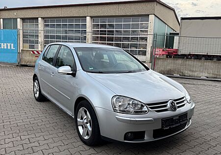 VW Golf Volkswagen V Lim. Tour
