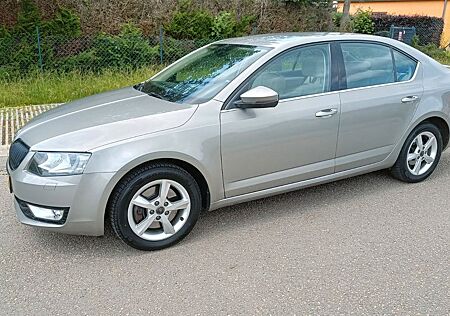 Skoda Octavia 1.8 TSI DSG 4x4 Style