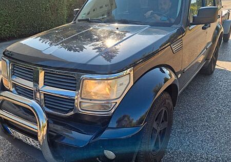 Dodge Nitro SXT 2.8 CRD 4WD Autom. SXT