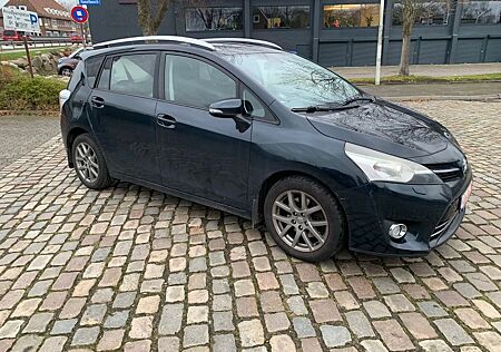 Toyota Verso 2,2 D4D CAT 150- 7Sitz Automatik