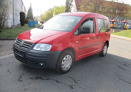 VW Caddy Volkswagen 1.6 Life Team /Klimatronik+AHK!!!