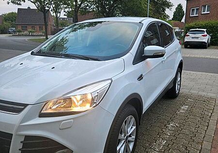 Ford Kuga 2.0 L 44 Automatik