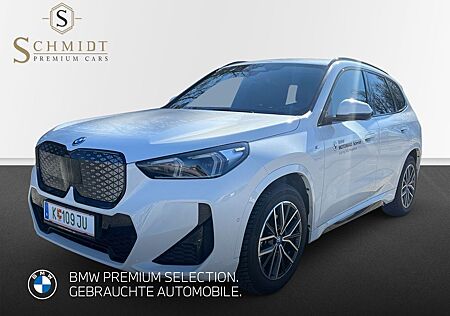 BMW iX1 eDrive20 M Sportpaket DAB LED Komfortzg.