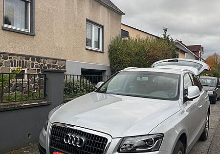 Audi Q5 2.0 TFSI S tronic quattro -