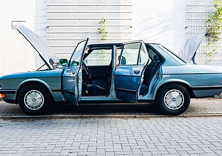 BMW 525 ETA E28 - Quasi 1. Hand mit DIN-Kennzeichen