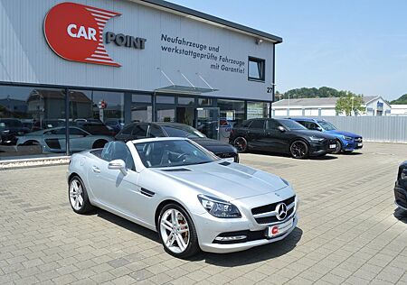Mercedes-Benz SLK 200 BlueEffciency *Bi-Xenon*Pano*Navi*Ambi*