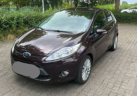 Ford Fiesta Titanium*Zahnriemen2020*8xReifen