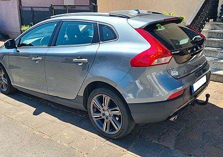 Volvo V40 CC V40 Cross Country D2 -Black Edition, LED