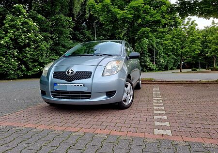 Toyota Yaris 1,0-l-VVT-i -