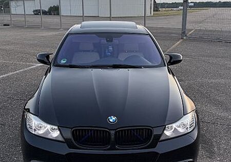 BMW 320i Edition Sport Edition Sport