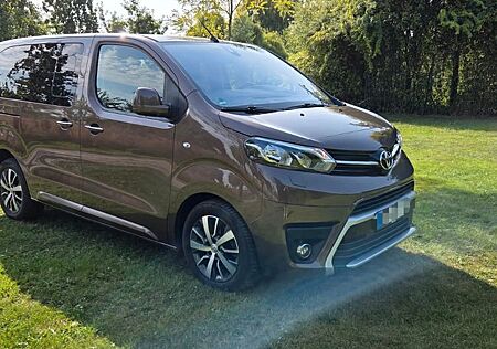 Toyota Pro Ace Proace (Verso) 2,0-l-D-4D 110kW L1 Family Co...