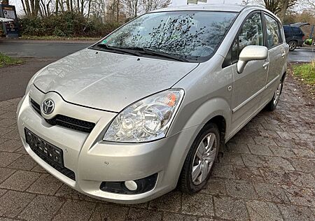 Toyota Corolla Verso 1.8 Sol/7sitzr/klimaau/hu au