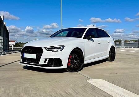 Audi RS3 Sportback 2.5 TFSI - RS-Paket+B&O+Matrix+OZ