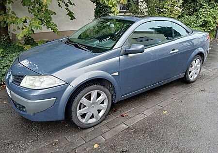 Renault Megane Coupé-Cabriolet AHK LEDER Panorama