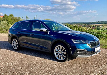 Skoda Octavia 2.0 TDI DSG 4x4 SCOUT COMBI SCOUT