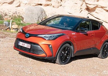 Toyota C-HR 2.0-l-VVTi Hybrid Orange Edition Orange...
