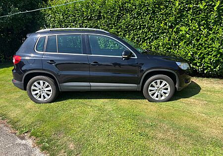 VW Tiguan Volkswagen 2.0 TDI 4MOTION Sport & Style Sport &...
