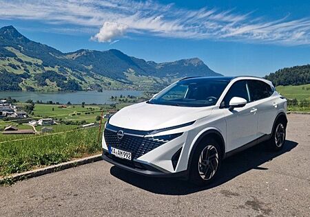 Nissan Qashqai 1.3 DIG-T MHEV 158PS Xtronic N-Conne...