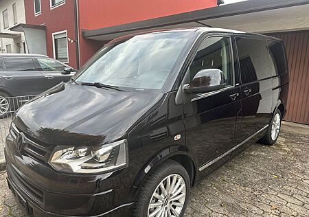 VW T5 Transporter Volkswagen Bus Multivan Life 4Motion