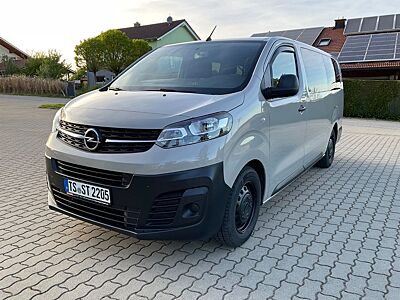 Opel Vivaro Kombi L3 9 Sitzer