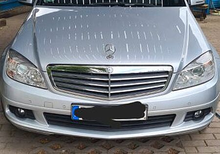 Mercedes-Benz C 180 CGI BlueEFFICIENCY Autom. -