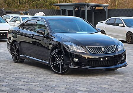 Toyota Crown Athlete Modellista großer Service Video