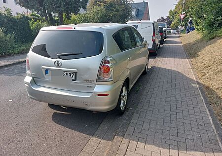 Toyota Corolla Verso 2.2-l-D-CAT Executive Executive