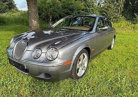 Jaguar S-Type 2.7 Liter V6 Diesel Executive Executive