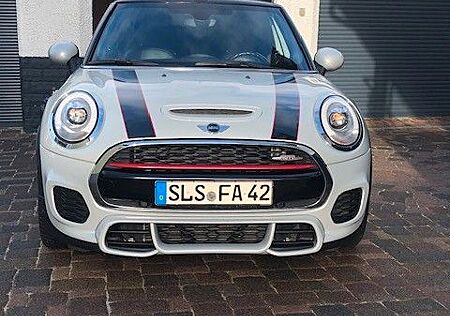 Mini John Cooper Works Cabrio