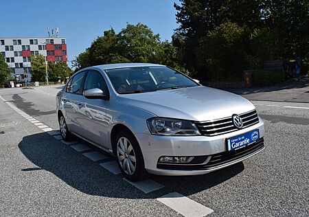 VW Passat Volkswagen Lim. Trendline BlueMotion *Tempomat*Shz*