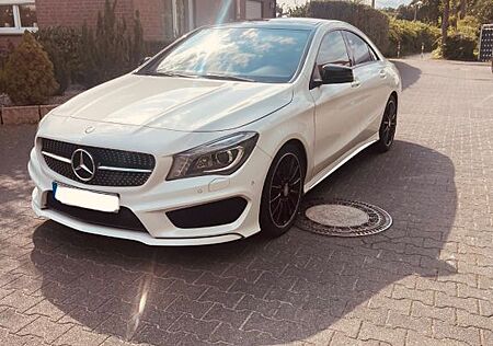 Mercedes-Benz CLA 220 d DCT AMG Line AMG Line