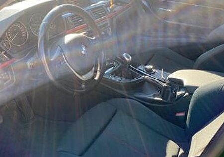 BMW 320d Sport Line Sport Line