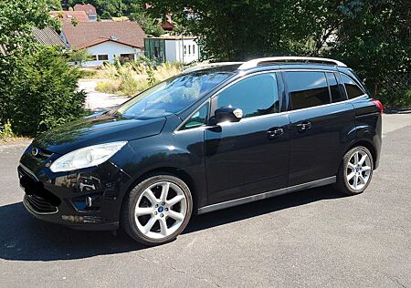 Ford Grand C-Max 2,0TDCi 120kW Titanium Titanium